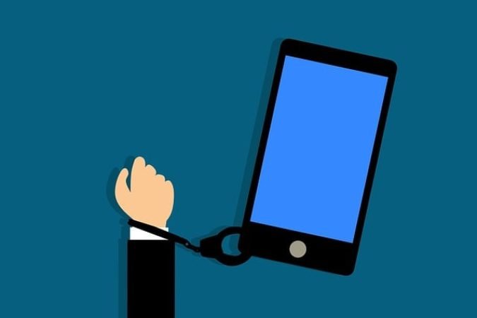 mohamed_hassan-addiction-3747769_640